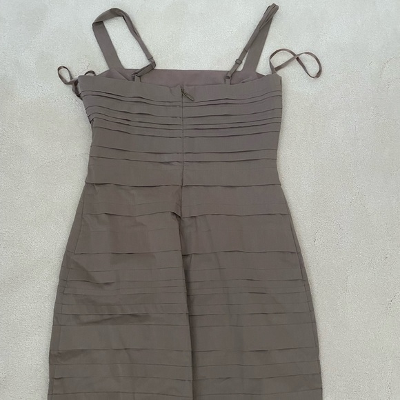 BCBGMaxazria size 4 brown dress (brand new) - Picture 2 of 3